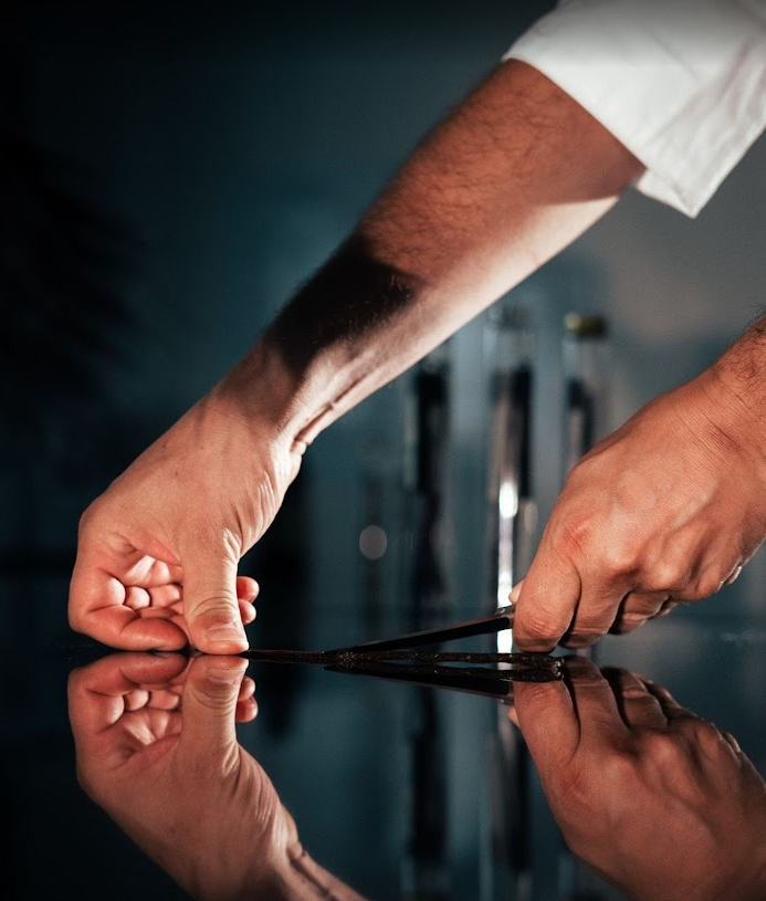 Photo de portrait découpe d'une gousse de vanille